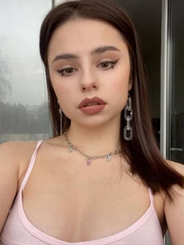Ева